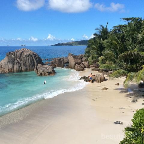 Pesona Dari Seychelles Pantai yang Berpasir Putih