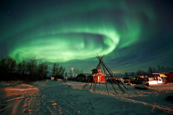 Rekreasi Aurora Borealis, Berbagai Lokasi Utara